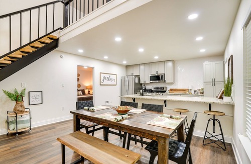 Lone Star Cabin | Lakefront Texas Abode w/Kayaks, Fire Pit & Patio!