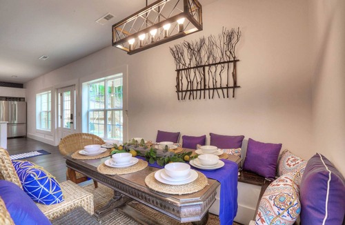 Pittsburg House | Lakefront Treehouse w/Dock · 2 King Suites · Sleeps 12