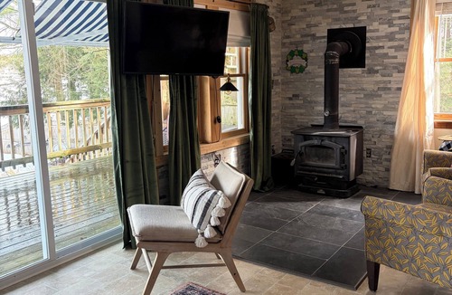 Unity House | Lakehouse Mansion Farm