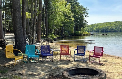 Franklin Cabin | Lakeside Bungalow with Sandy Beach!