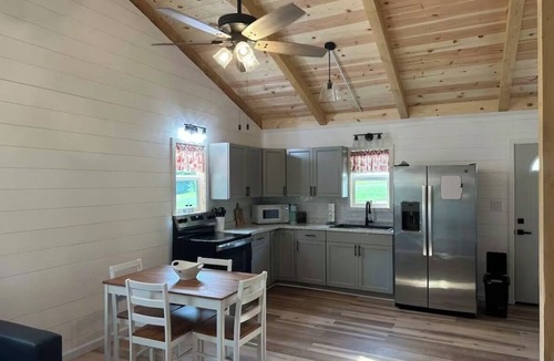 Keslers Cross Lanes House | Lakeside Escape in Peaceful Summersville WV