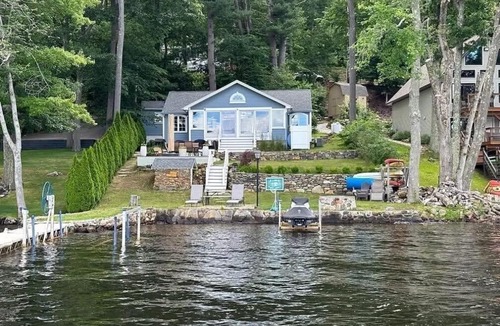 Holland House | Lakeside Haven, Tranquil Waters