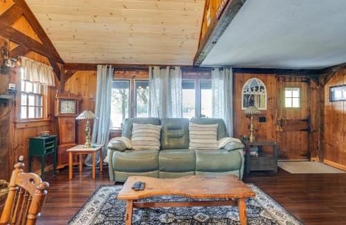 Rindge House | Lakeside Log Cabin w/Porch in Monadnock Region