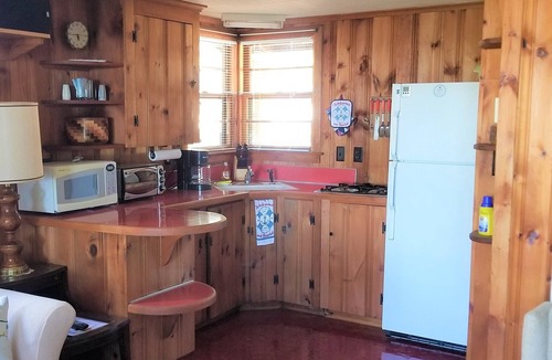Alton Bay Cottage | Lakeview Cottage with Beach Access