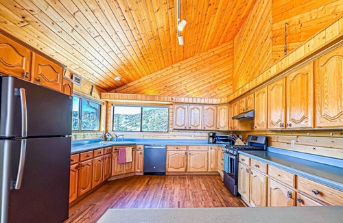 Mammoth Creek Cabin | Lakeview Lodge at Panguitch Lake