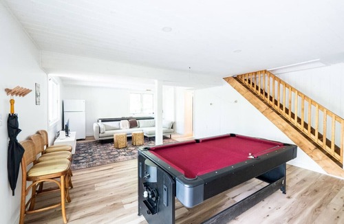 Tolland House | Lakeview Luxe | Water Access Game Room