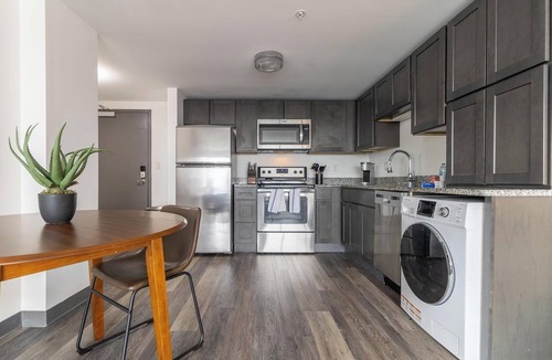 Downtown Hartford Apartment | Landing | Amazing 1BD, Game Room, Pool