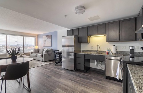Downtown Hartford Apartment | Landing | Amazing 1BD, Game Room, Yoga Studio