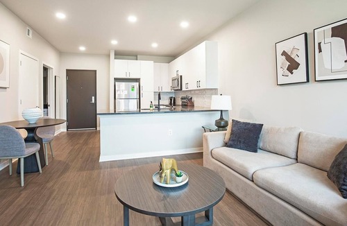 North Kansas City Apartment | Landing | Chic 1BD, Yoga Studio, Courtyard
