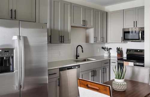 Brentwood Apartment | Landing | Incredible 1BD, Gym, Clubhouse