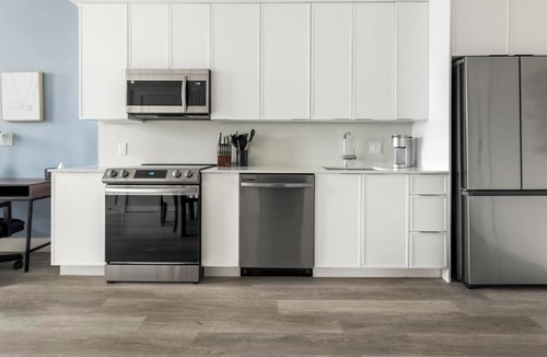 Cardozo Apartment | Landing | Stunning 1BD in Columbia Heights