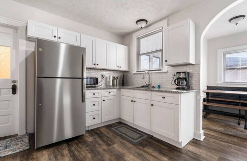 Canton Apartment | Large 2 Bed Apartment in The Heart of Canton