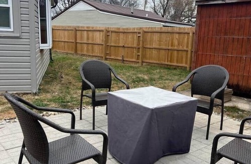 Paducah House | Large 3bed/2bath home w/firepit