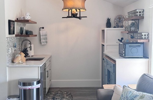 Greenland Apartment | Large, beautiful studio on bucolic Great Bay, 4mi to charming vibrant Portsmouth