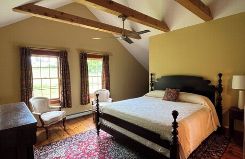 Walpole House | Large Farmhouse with expansive views, firepit 15 min north of Keene