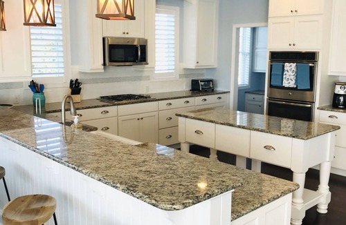 Lewes House | Large Lewes Beach rental; one block from bay! Perfect for family vacations!