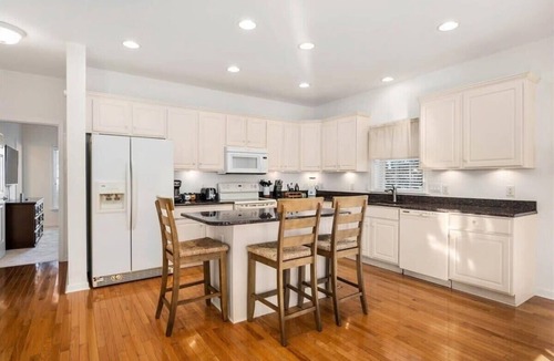 Little Salisbury House | Large Three Bedroom Beach House in Ocean City, MD