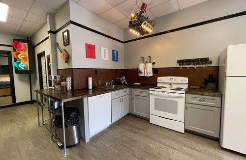 Pineville Condo | Large trail riders' retreat with personality, sleeps 12, minutes from trails