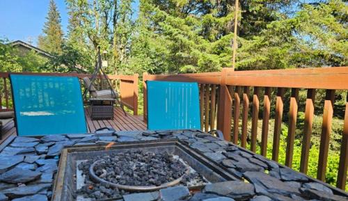 Kodiak Cabin | Last Frontier Lodge - Forest, Mountain, Ocean Views