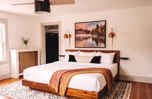 Lincoln Cabin | Launchpoint Lodge