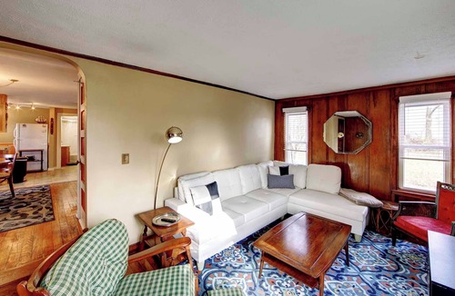 Wooster House | Lehr Court Cottage – 2nd Floor 2BR