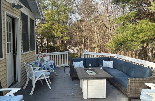 Foxboro House | Less than 2 km from Gillette Stadium 4 BR/3BA House in Foxboro
