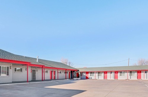 Liberal Apartment | Liberal KS|2 Full Bed