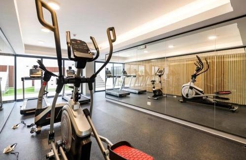Country Club Apartment | Limarent