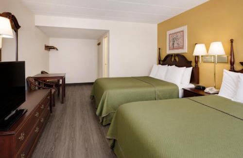 Chambersburg Hotel | Lincoln Way Inn