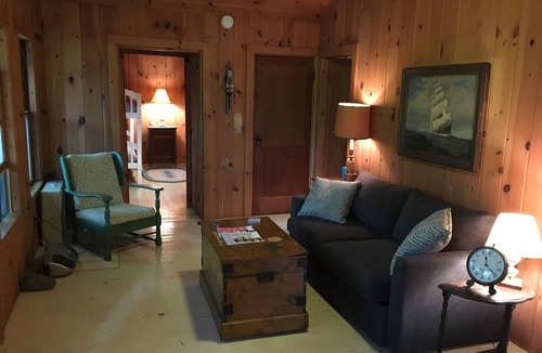 Belgrade Cottage | Little Beans Cottage on Great Pond, Belgrade ME