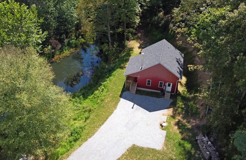 Criders Cabin | Little Red Cabin on 60 Acres with private National Forest Access, pond, fire pit