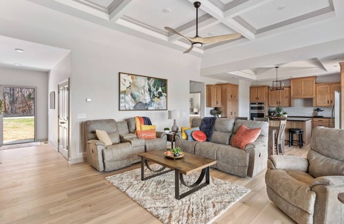 Mammoth Cave House | Living Relaxed - Brand New Home - Lake Property - Backs Up To Mammoth Cave Land