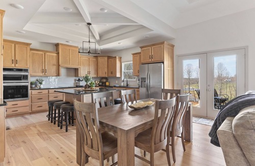 Mammoth Cave House | Living Relaxed - Brand New Home - Lake Property - Backs Up To Mammoth Cave Land