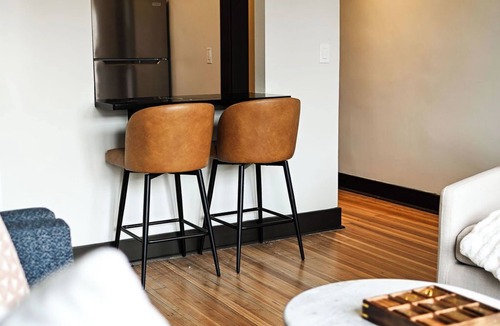 Newark Apartment | Local Discounts!-The Historic Newark Arcade