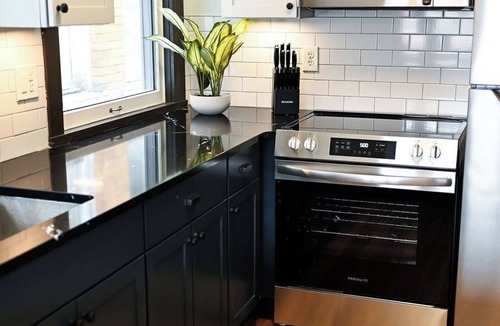 Newark Apartment | Local Discounts!-The Historic Newark Arcade