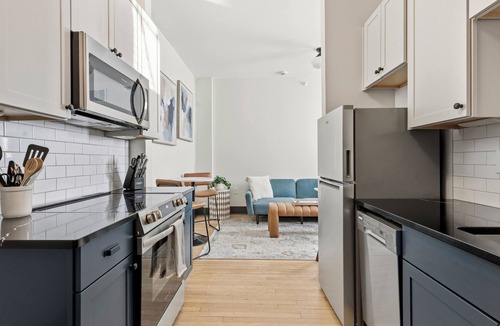 Newark Apartment | Local Discounts- The Iconic Newark Arcade