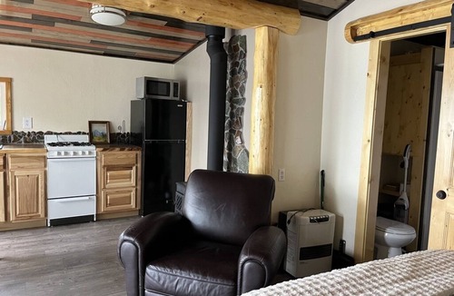 Port Alsworth Bed & Breakfast | Located close to Tanalian River, amazing views and cozy setting.
