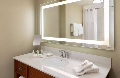 Roanoke Cabin | Lodge King Room | Scenic Views | No Hidden Fees