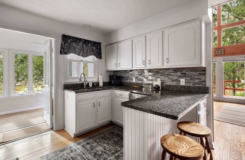 Hedgesville Ski Chalet | Loft, Wood Stove, Fire Pit, Grill & Deck on Creek