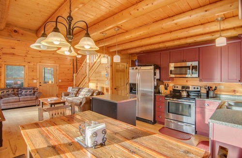 Twin Mountain Cabin | Log cabin in the White Mountains, near Bretton Woods
