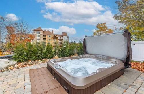 Stratton Mountain Condo | Long Trail Studio with Mountain Views