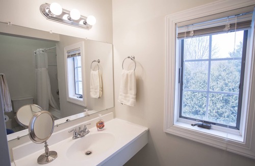 Waterford Bed & Breakfast | Loudoun Valley Manor