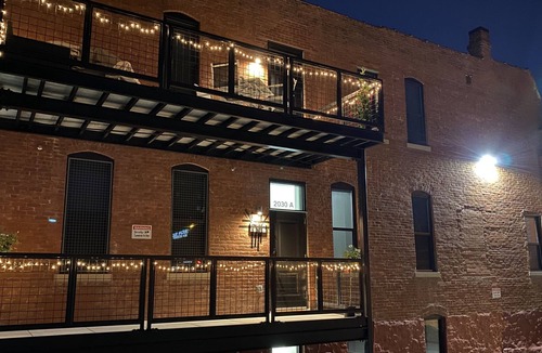 Crossroads Arts District Apartment | Lovely 2-bedroom condos near Crossroads 50/51