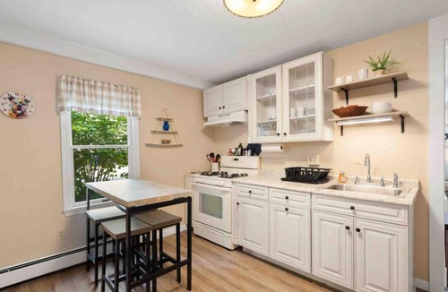 Amesbury Apartment | Lovely Downtown Oasis Near Hospitals, Colleges, and Beaches
