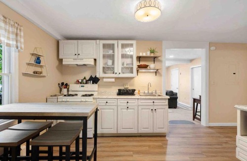 Amesbury Apartment | Lovely Downtown Oasis Near Hospitals, Colleges, and Beaches