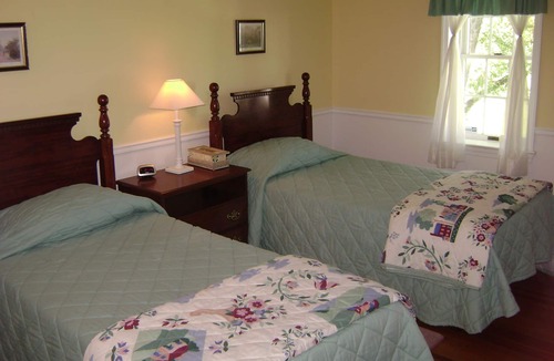 Frederick House | Lovely Large Farmhouse, Pond, Spectacular Views. Great for Events & Retreats