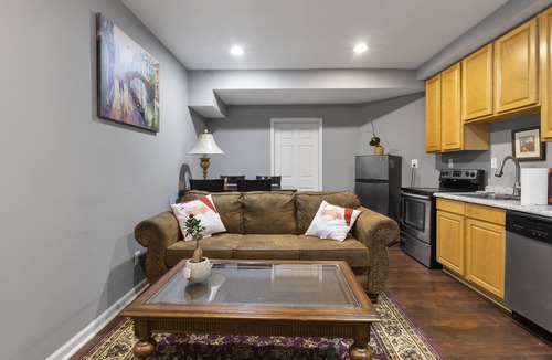Ashburn Apartment | Lovely one bedroom Apartment Dulles Airport-Ashburn