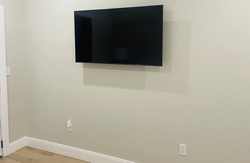 Roxbury Condo | Lovely, quiet Boston condo with free street parking