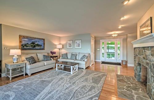 Owls Head House | Lovely Waterfront Owls Head Home w/Own Beach