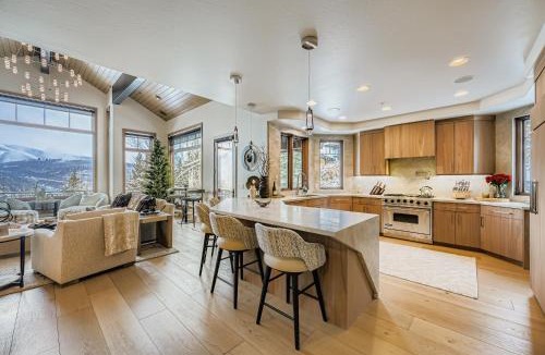 Deer Valley House | Lucky Star Apartment at Belle Arbor